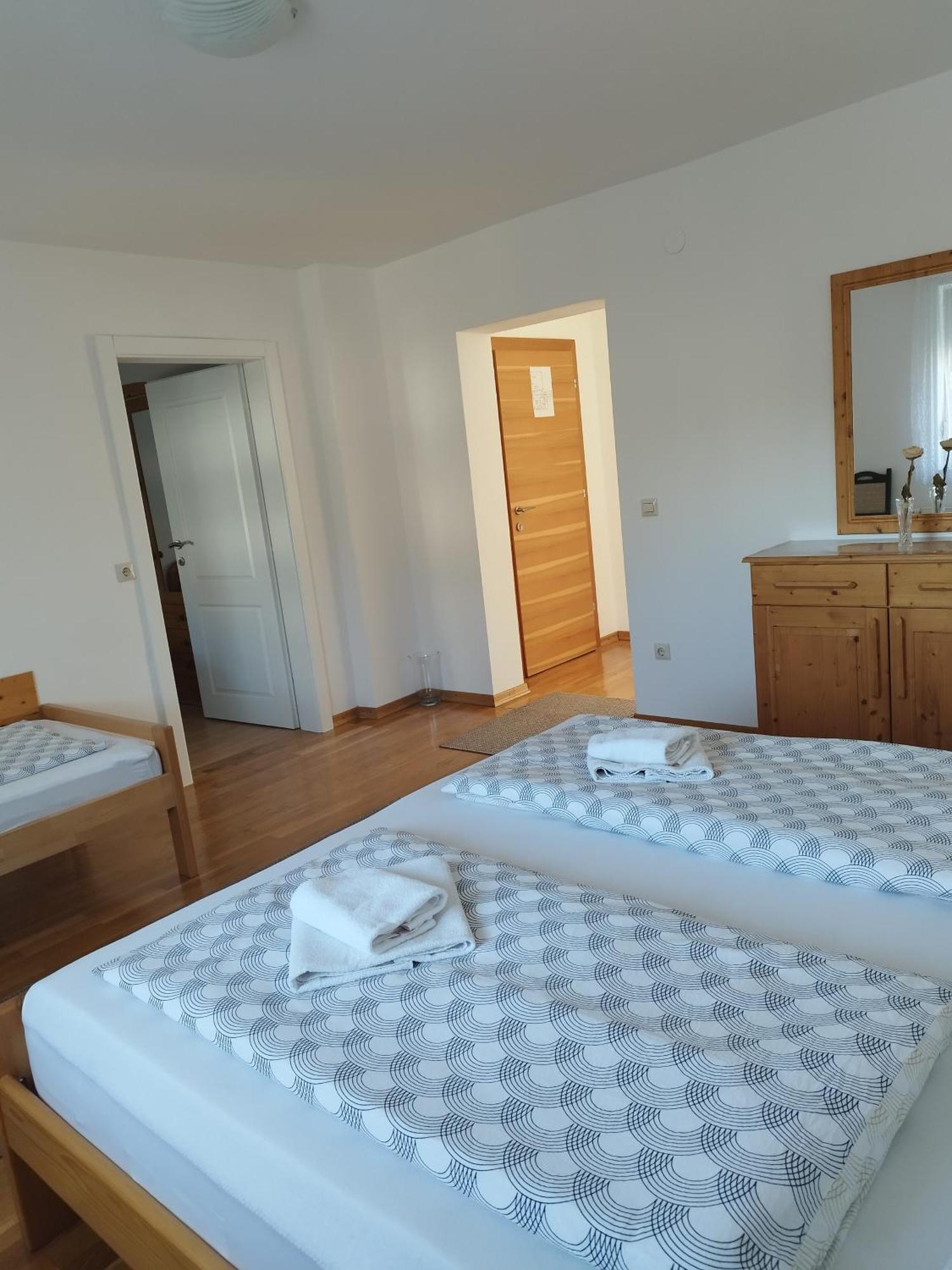 Apartments Matijevic Grabovac  Εξωτερικό φωτογραφία
